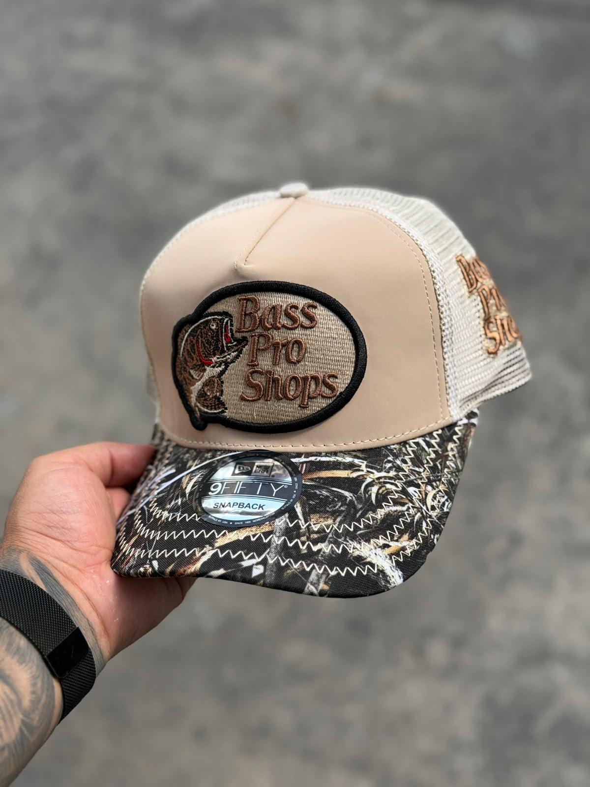 Gorra Bass Pro Shop Negra Trucker